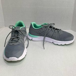 Under Armour ||Woman’s athletic shoes
